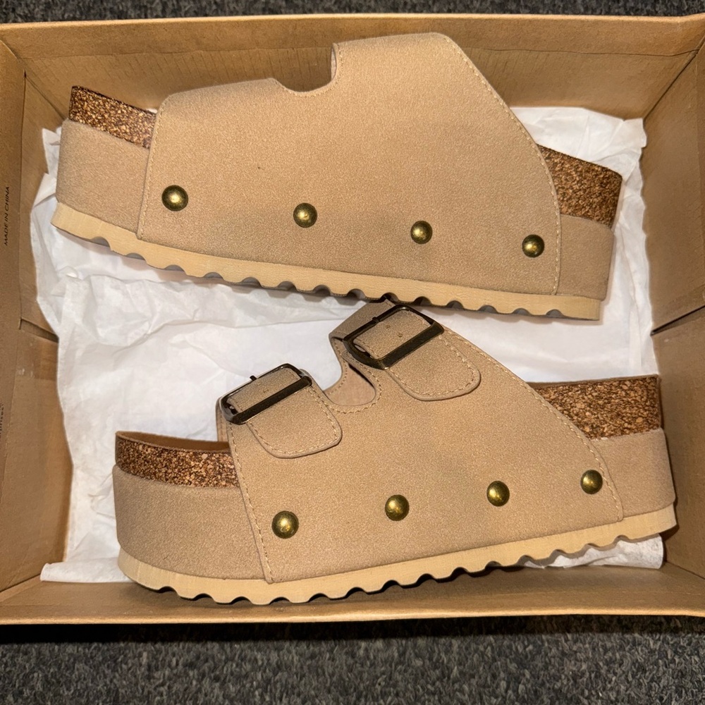 Women’s Platform Sandals